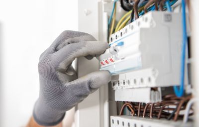 Circuit Breaker Replacement in Pasadena, CA